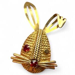 Vintage Sarah Coventry Winking Rabbit Bunny Brooch Pin Red Rhinestone Eye Signed